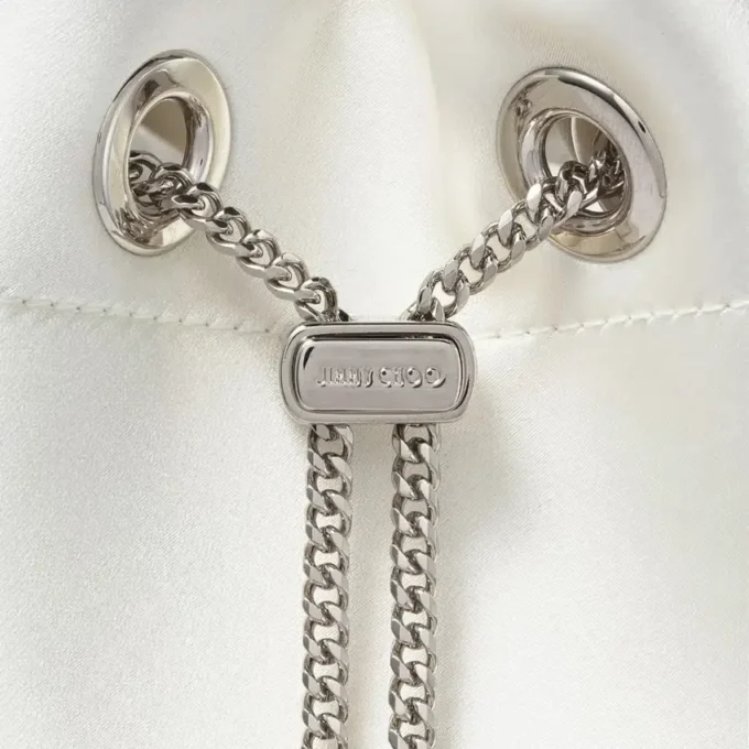 Bon Bon Tasche aus elfenbeinfarbenem Satin mit Kristallgriff
