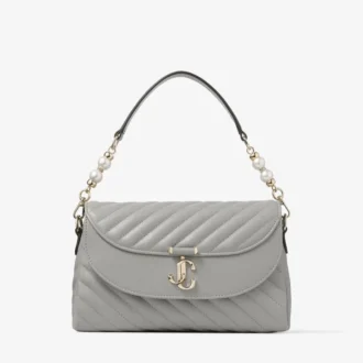 Curve Top Handle – Taubengraue, gesteppte Biker-Leder-Handtasche mit Griff und Perlenverzierung