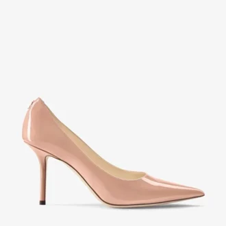 Love 85 Pumps aus lackiertem Leder in Ballet Pink mit spitzer Zehenpartie und Jc-Emblem