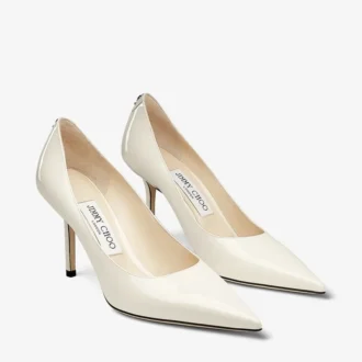 Love 85 Pumps aus Latte-Lackleder mit Jc-Emblem