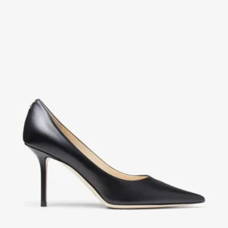 Love 85 Pumps aus schwarzem Kalbsleder mit JC-Emblem