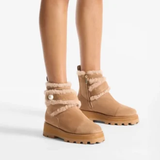 Meena flache Stiefeletten aus toffeefarbenem Veloursleder mit Lammfell