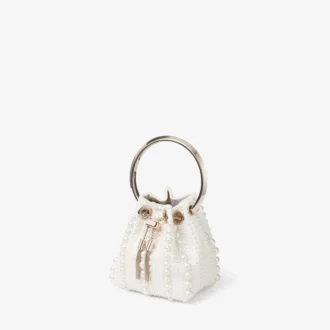 Micro Bon Bon Mini-Tasche aus elfenbeinfarbenem Satin mit durchgehender Perlenverzierung