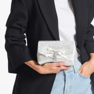 Mini-Tasche mit weicher Schleife Mini-Tasche aus elfenbeinfarbenem Satin mit Kristallschleife
