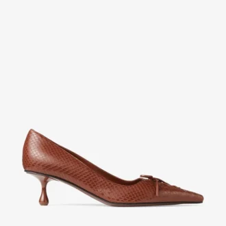 Scarlett 50 Pumps aus cognacfarbenem Leder mit Elaphe-Print