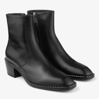 Wilder Boot Schwarze Stiefeletten aus Kalbsleder mit Metalldetails